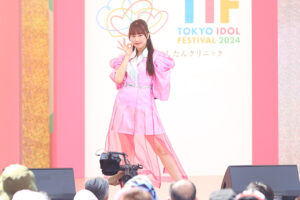 佐々木彩夏9年目TIF2024でトップバッター登場！4曲で観客から“あーりん”コール
