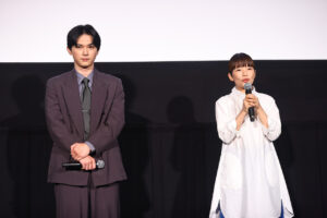 吉沢亮 忍足亜希子と同時に頭下げ“親子愛”！「ぼくが生きてる、ふたつの世界」11