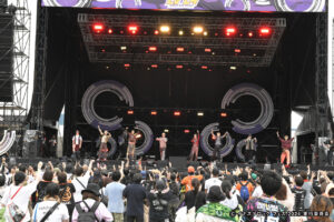 「イナズマロック フェス2024」DAY2 NEWSが「HOT LIMIT」！西川貴教トリで小室哲哉ゲストに6