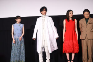 佐藤健、永野芽郁ら新宿ピカデリー『はたらく細胞』ツリー前で撮影！作品に感涙14